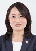 >弁護士　宮澤　美和