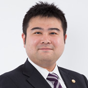 弁護士　上野　一成